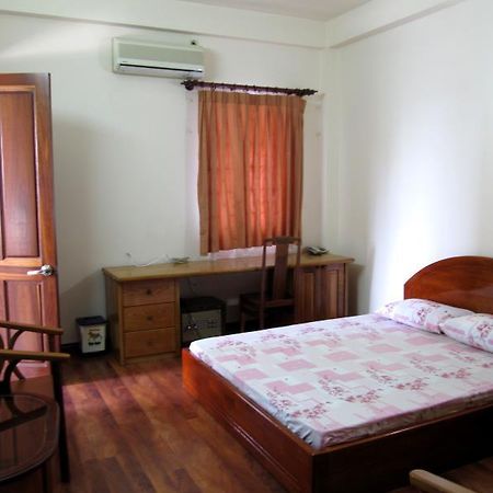 Moonlight Serviced Apartment District 1 Хошимин Экстерьер фото